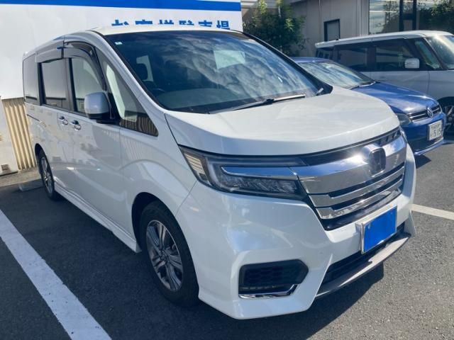 HONDA / ステップワゴンスパーダＨＶ