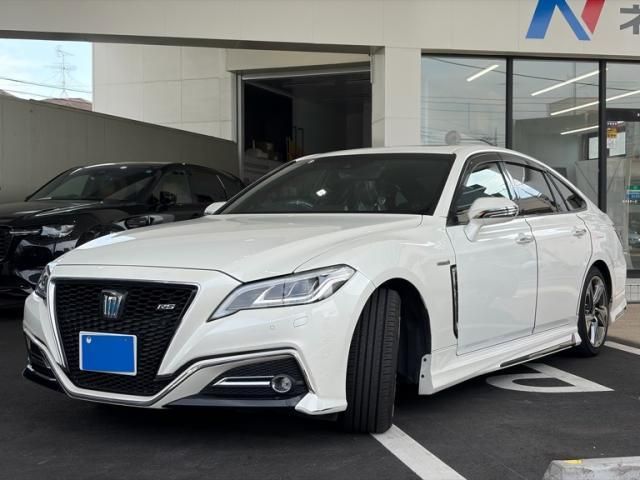TOYOTA / CROWN sedan hybrid