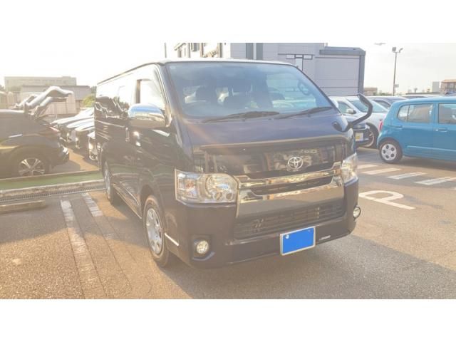 TOYOTA / REGIUSACE van 2WD
