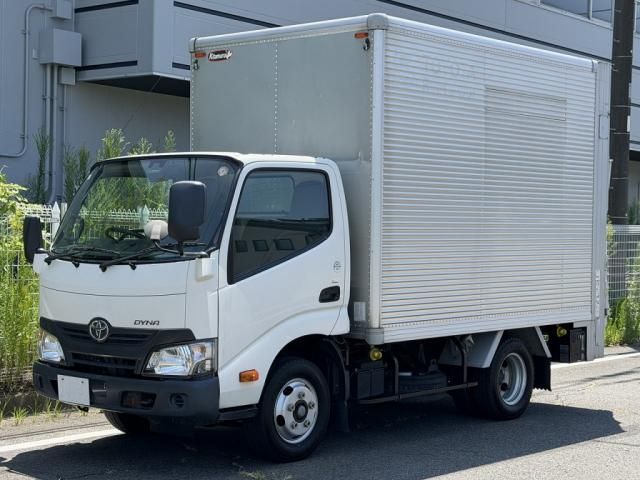 TOYOTA / DYNA