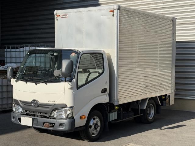 TOYOTA / DYNA
