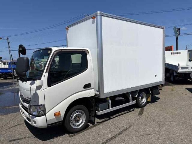 TOYOTA / DYNA