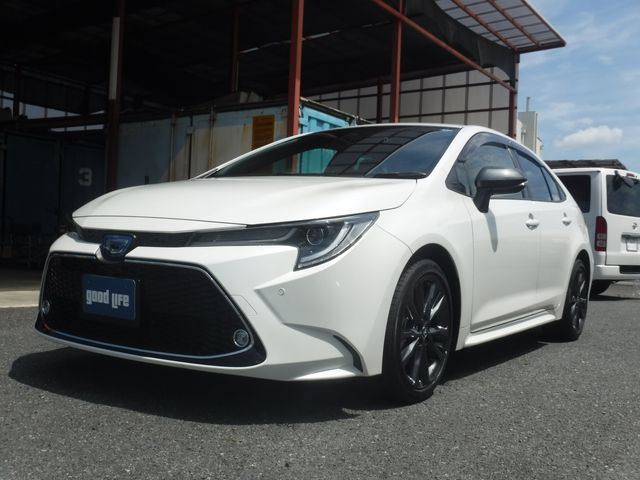 Japanese used car Ref# 1672450 TOYOTA / COROLLA sedan HYBRID