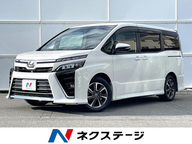 TOYOTA / VOXY