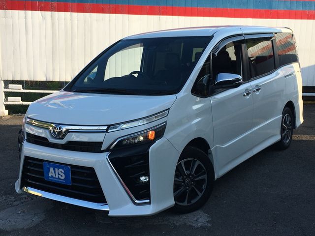 TOYOTA / VOXY