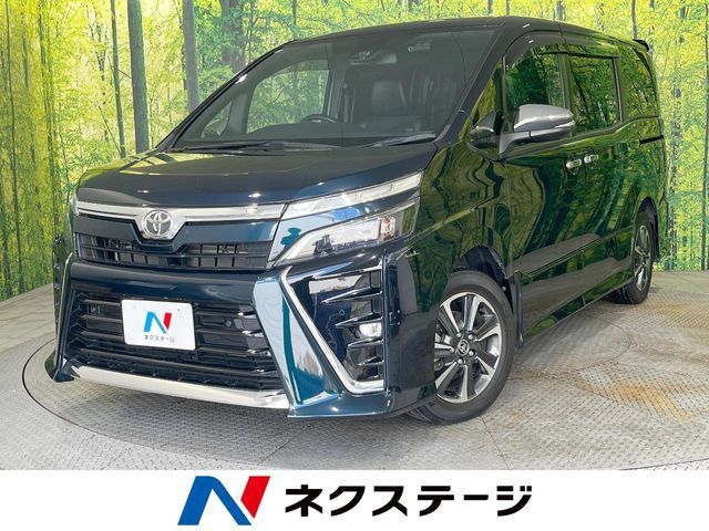 TOYOTA / VOXY