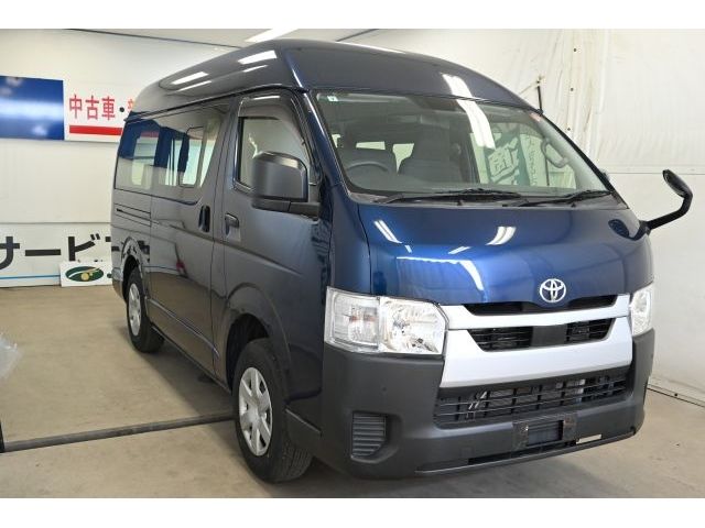 TOYOTA / HIACE van 4WD