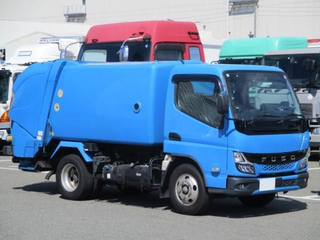 Japanese used car Ref# 1672618 MITSUBISHI / CANTER