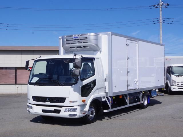 Japanese used car Ref# 1672621 MITSUBISHI FUSOU / FIGHTER