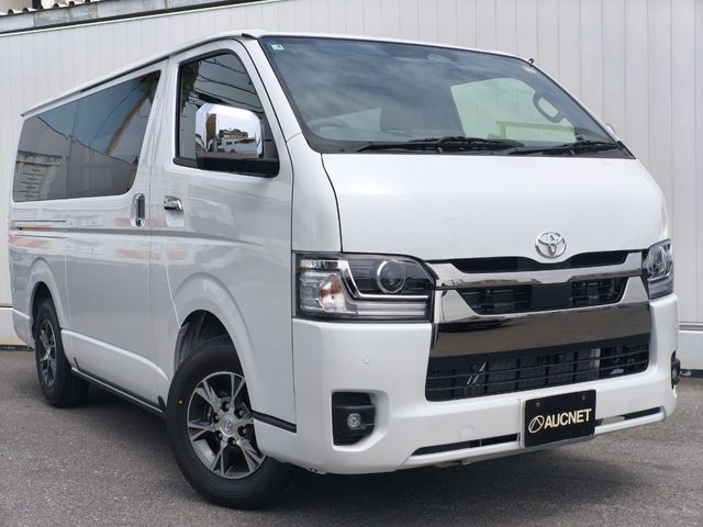 Japanese used car Ref# 1672706 TOYOTA / HIACE van 4WD