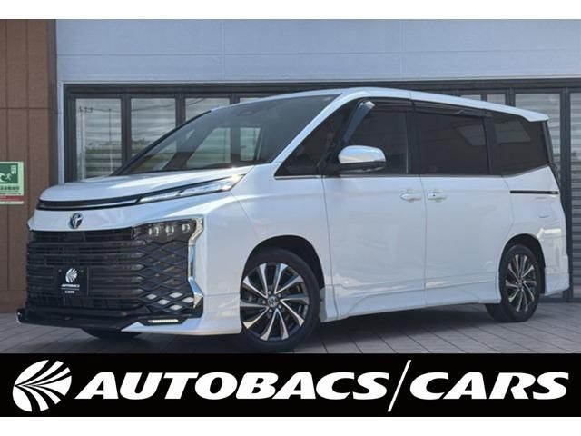 TOYOTA / VOXY HYBRID