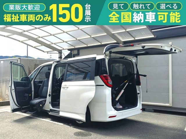 TOYOTA / NOAH