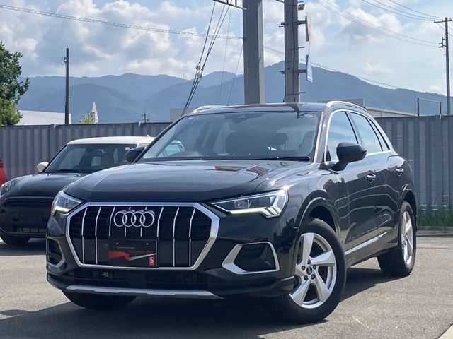 AUDI / AUDI Q3