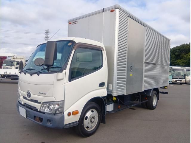 TOYOTA / DYNA