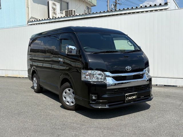TOYOTA / HIACE wagon