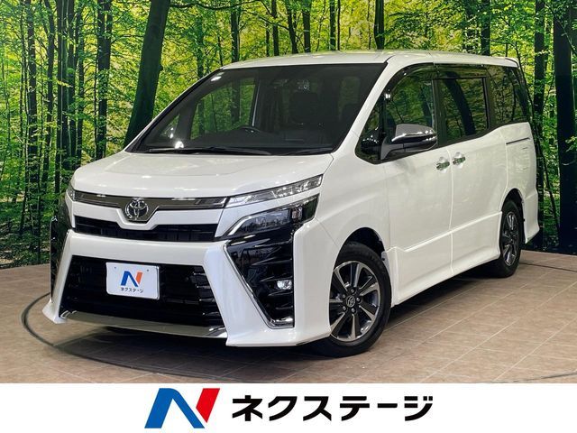 TOYOTA / VOXY