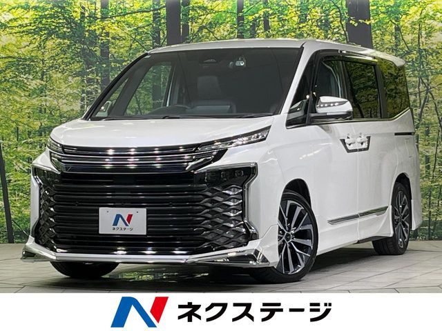 TOYOTA / VOXY HYBRID