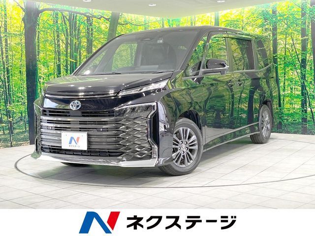 TOYOTA / VOXY HYBRID