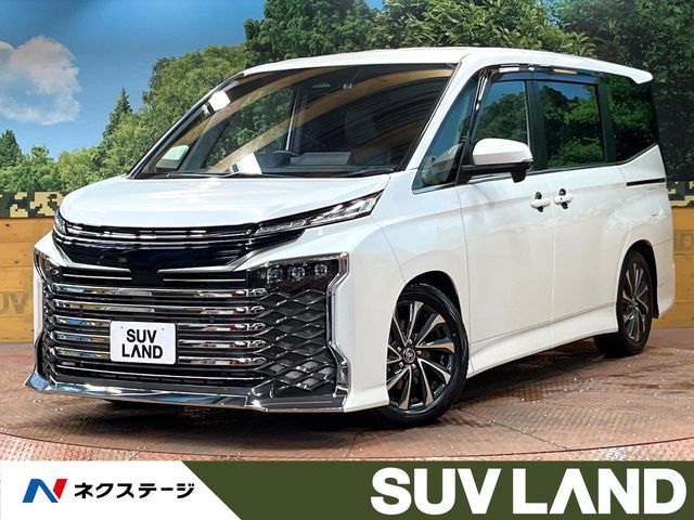 TOYOTA / VOXY HYBRID