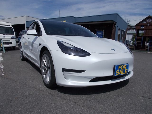 TESLA / TESLA MODEL 3