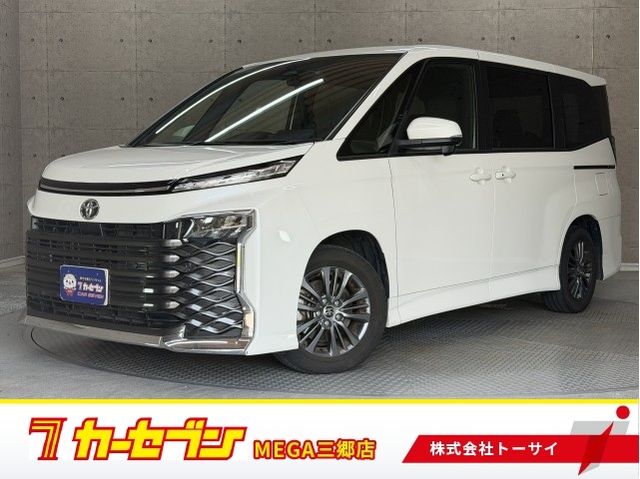TOYOTA / VOXY