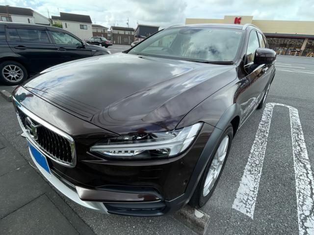 VOLVO / VOLVO V90 CROSS COUNTRY