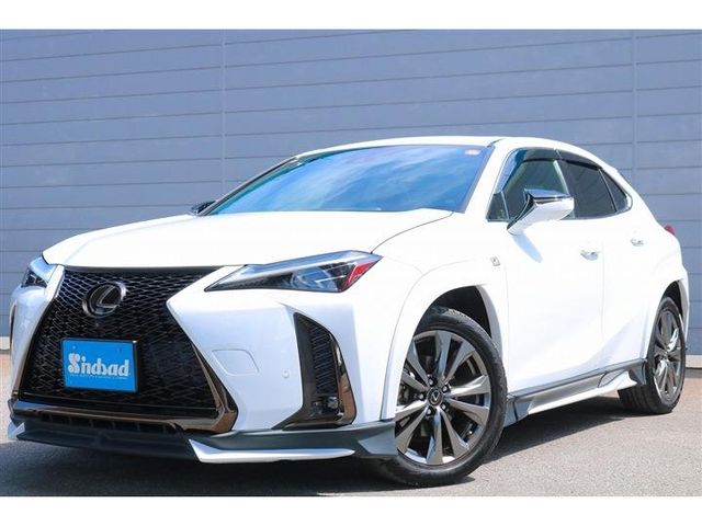 TOYOTA / LEXUS UX200