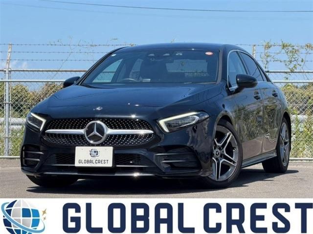 MERCEDES BENZ / MERCEDES BENZ A class sedan