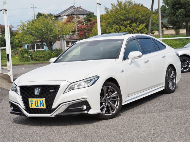 TOYOTA / CROWN sedan hybrid