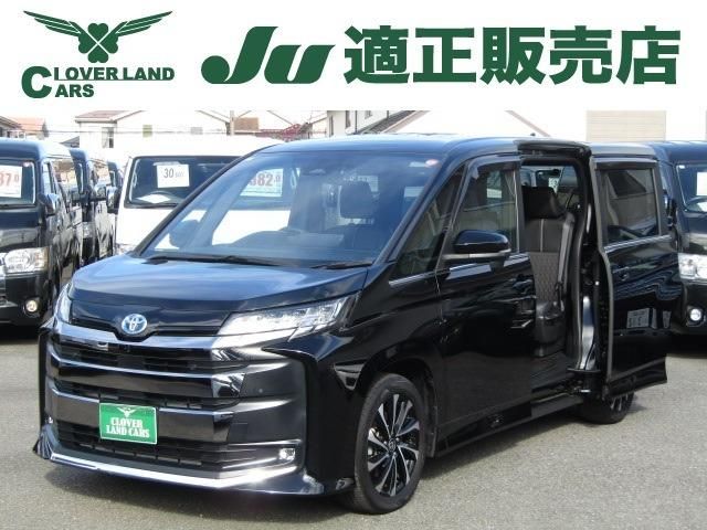 TOYOTA / NOAH HYBRID 4WD