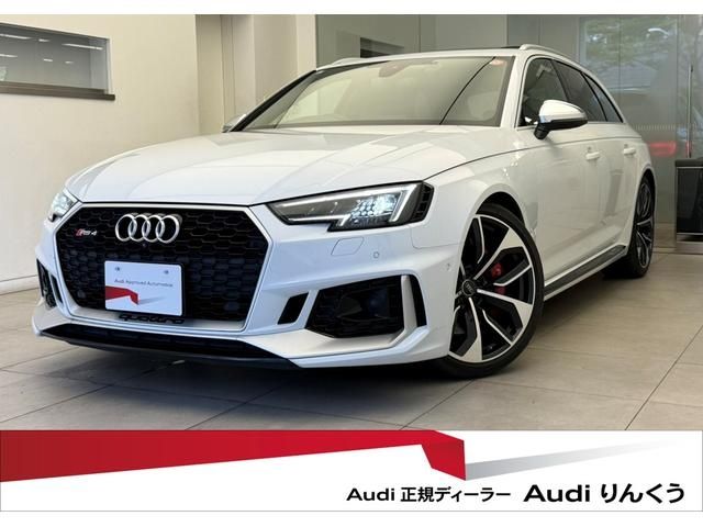 AUDI / AUDI RS4 AVANT