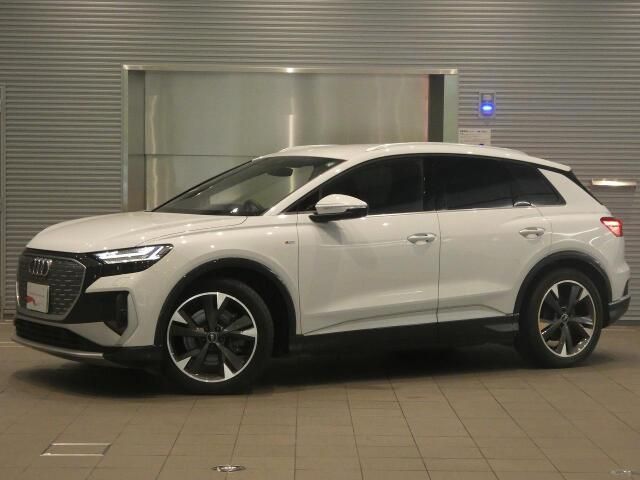 AUDI / AUDI Q4 e-tron