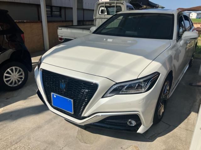 TOYOTA / CROWN sedan hybrid