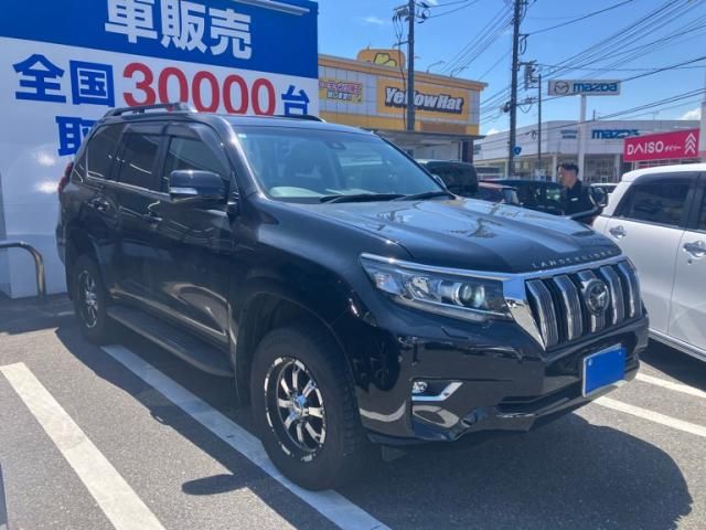 Japanese used car Ref# 1674243 TOYOTA / LANDCRUISER PRADO