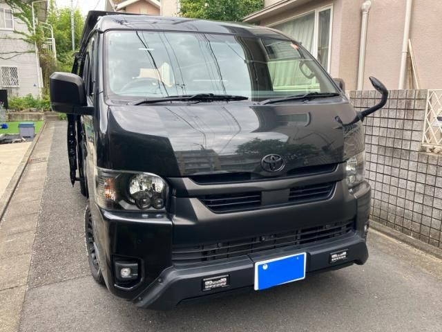 TOYOTA / HIACE van 4WD