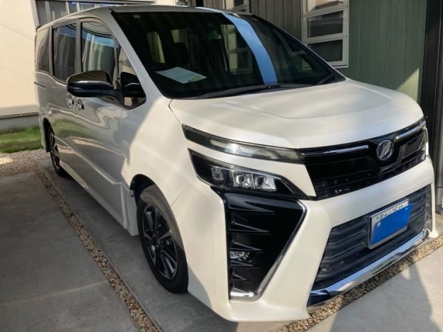 TOYOTA / VOXY