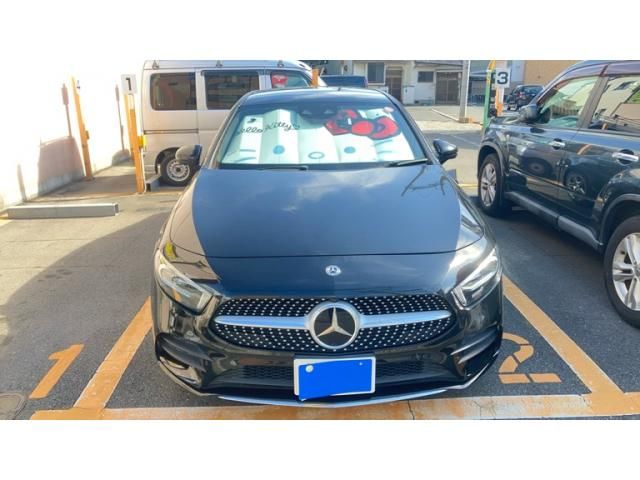 MERCEDES BENZ / MERCEDES BENZ A class sedan