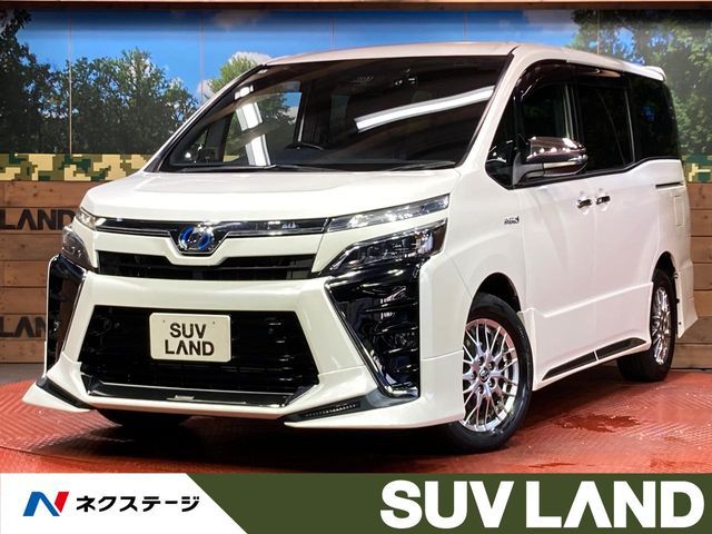 TOYOTA / VOXY HYBRID