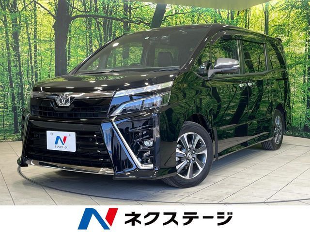 TOYOTA / VOXY