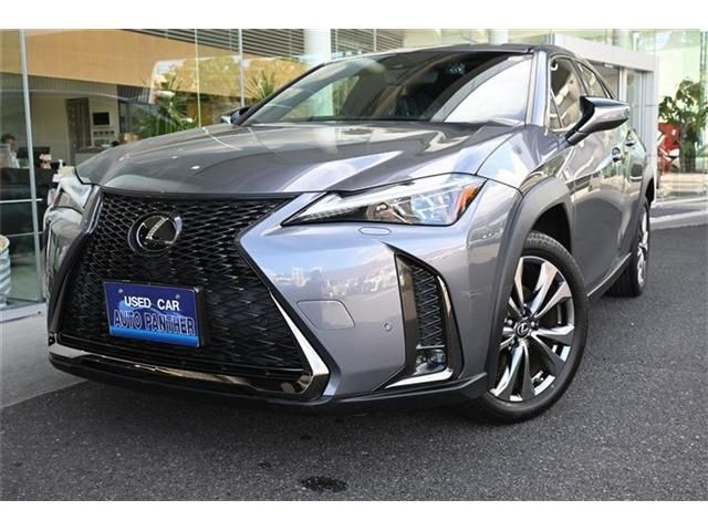 TOYOTA / LEXUS UX200