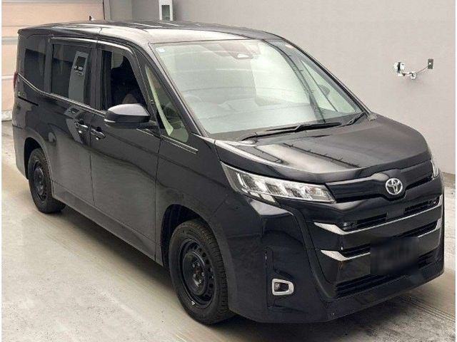 TOYOTA / NOAH 4WD