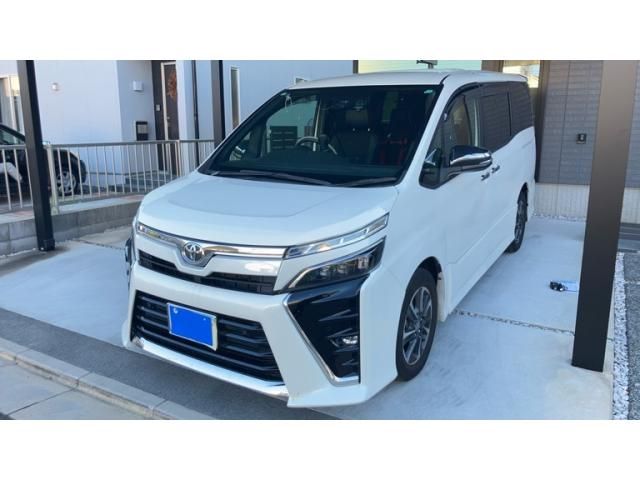 TOYOTA / VOXY