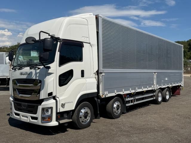ISUZU / GIGA
