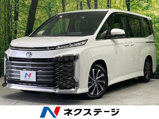 TOYOTA / VOXY HYBRID