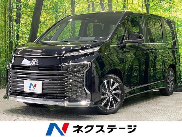 TOYOTA / VOXY HYBRID