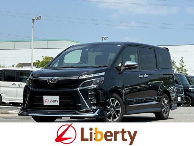 TOYOTA / VOXY