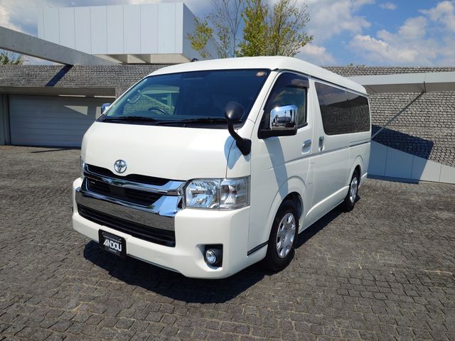 TOYOTA / HIACE van 2WD