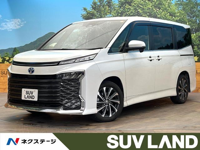 TOYOTA / VOXY HYBRID
