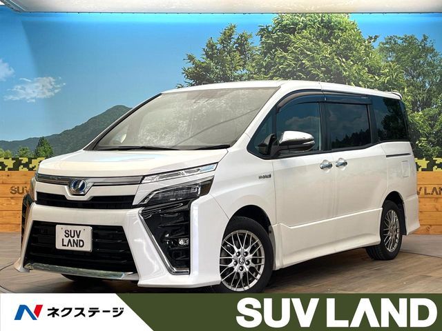 TOYOTA / VOXY HYBRID