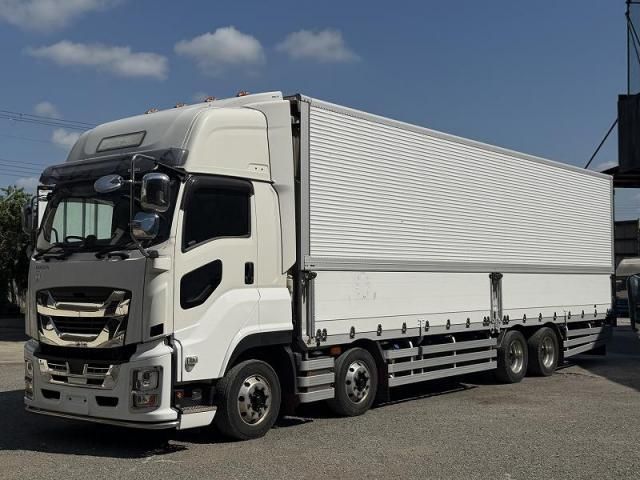ISUZU / GIGA